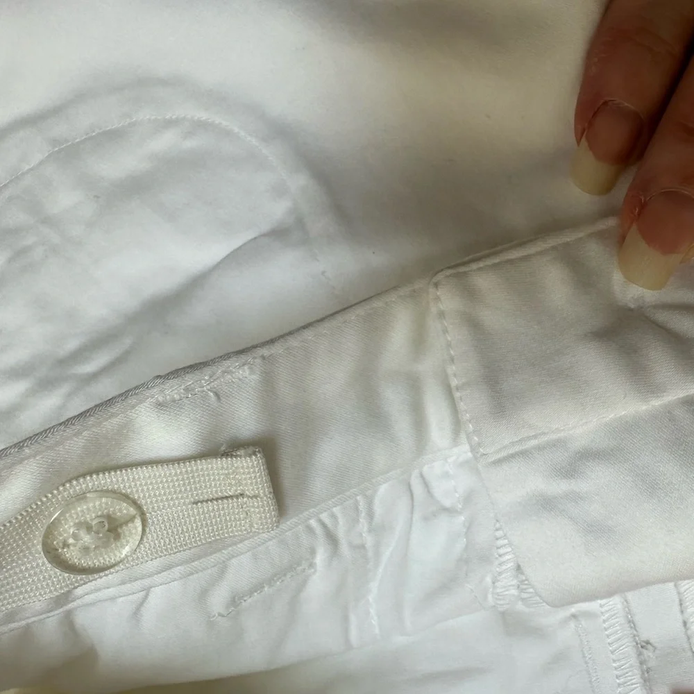 Garb Cuffed White Shorts Zipper Fly Adjustable Elastic Waistband Size 9/10